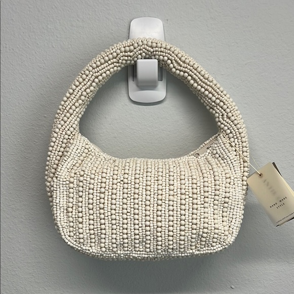 Antik Kraft | White Beaded Hand Bag - Picture 1 of 8